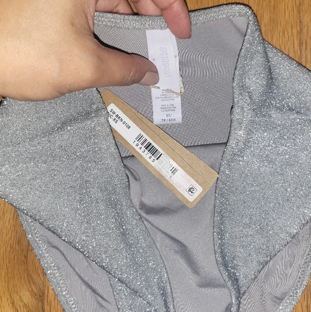 NWT SKIMS SWIM GLITTER MID WAIST BIKINI BOTTOM SIZE XS